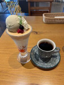 カフェ ノイモンド