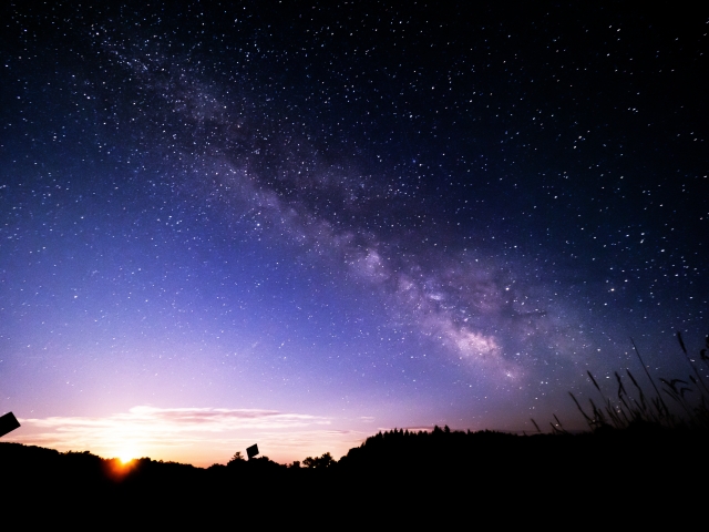 泣いてしまいそうなくらい綺麗な夜空